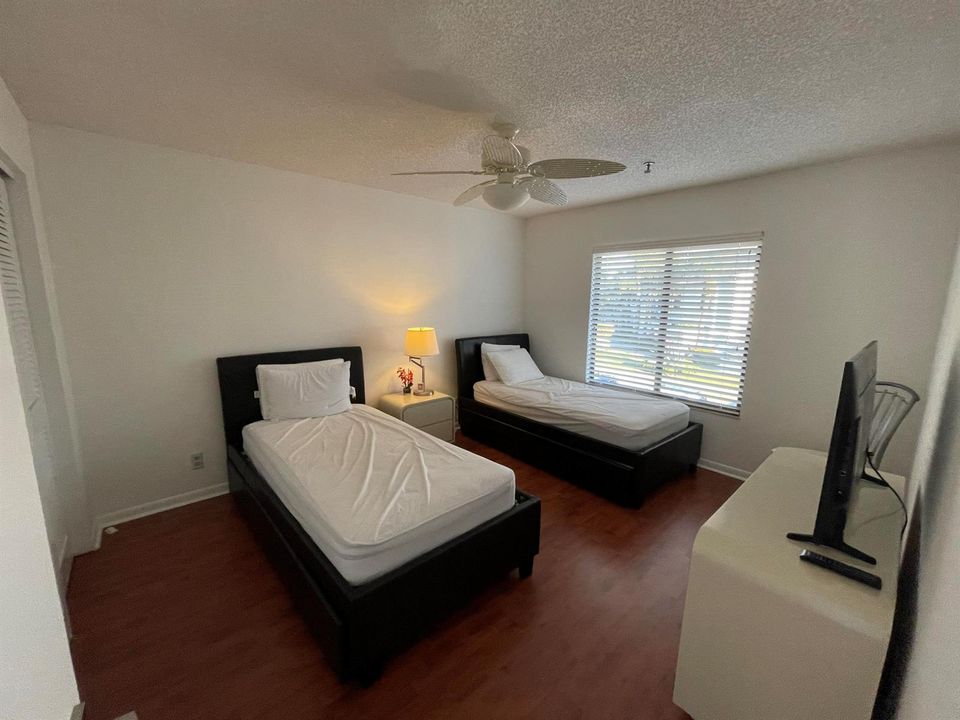 Guest bedroom