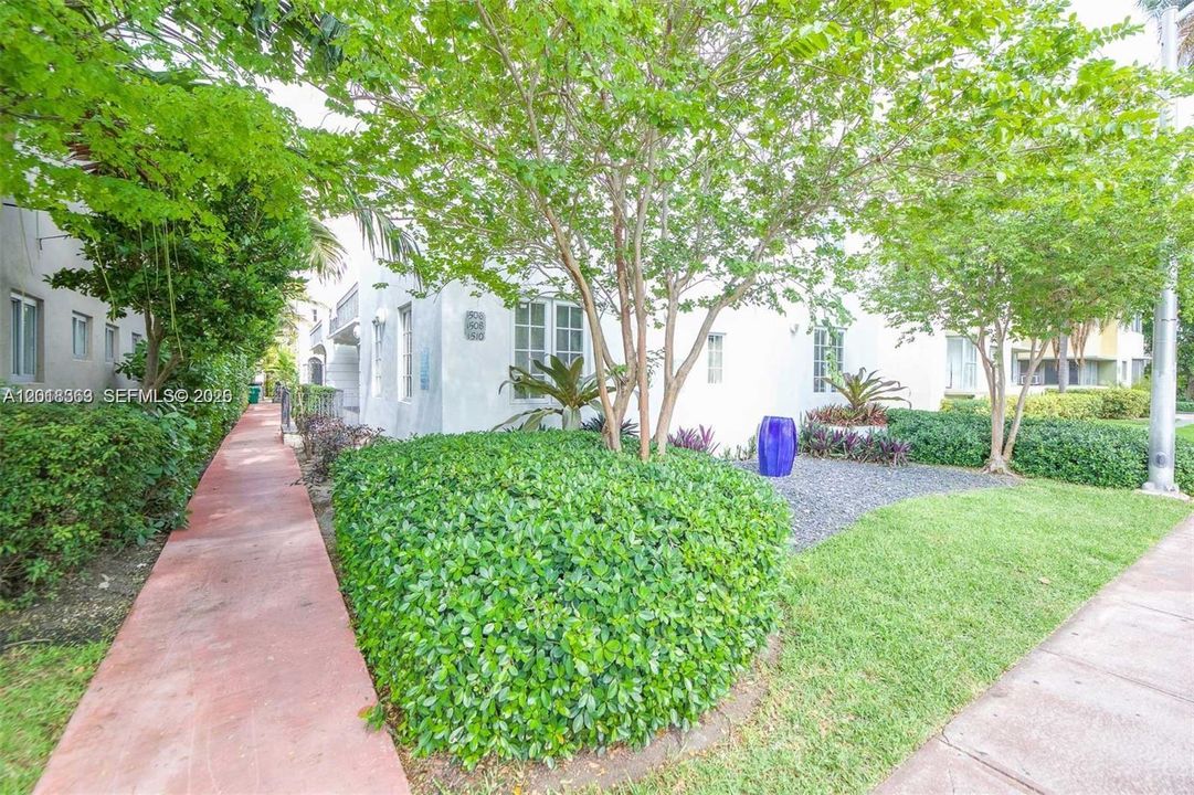 For Sale: $1,200,000 (0 beds, 0 baths, 1776 Square Feet)