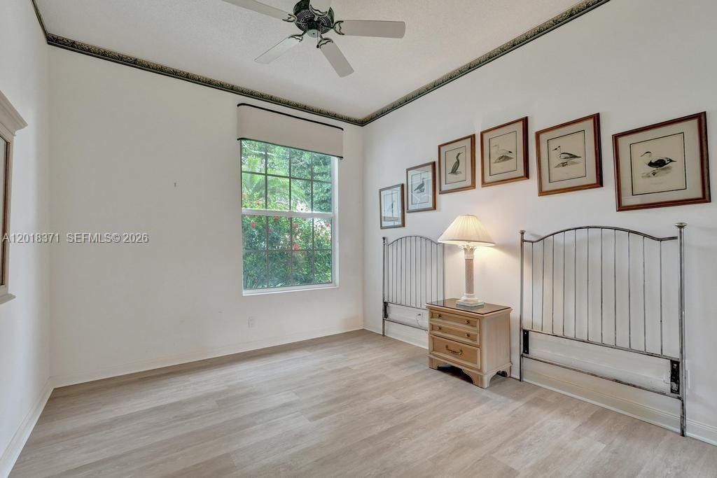 For Sale: $650,000 (3 beds, 2 baths, 2047 Square Feet)