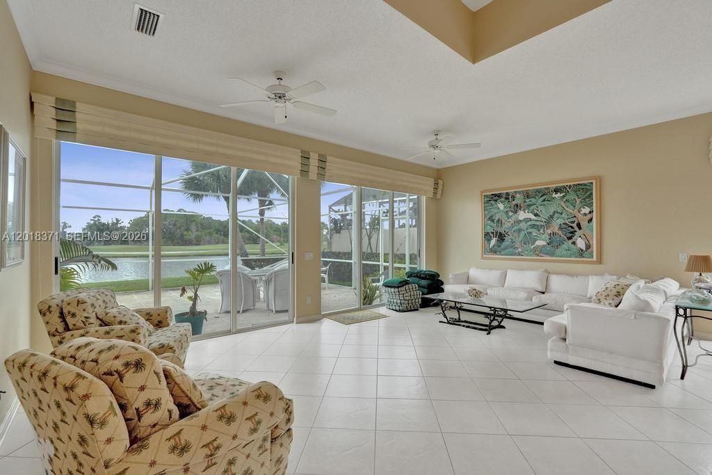For Sale: $650,000 (3 beds, 2 baths, 2047 Square Feet)