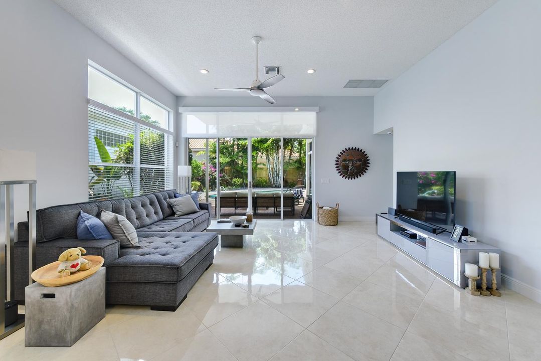 010-008-6685 NW 24th Terr-1498x1000