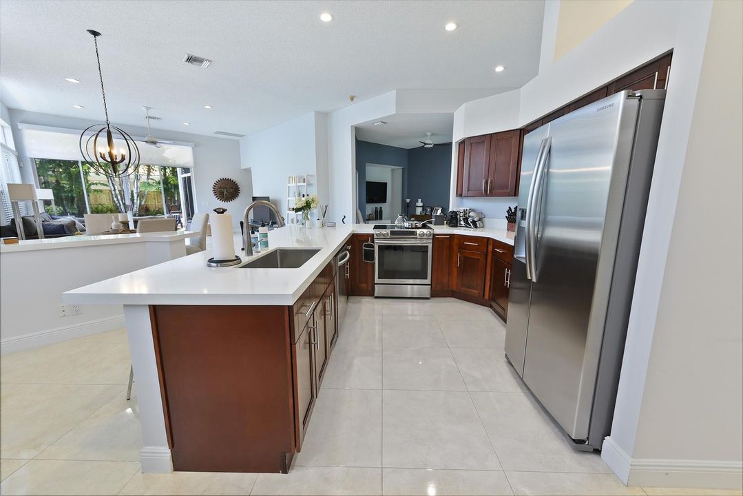 011-010-6685 NW 24th Terr-1498x1000