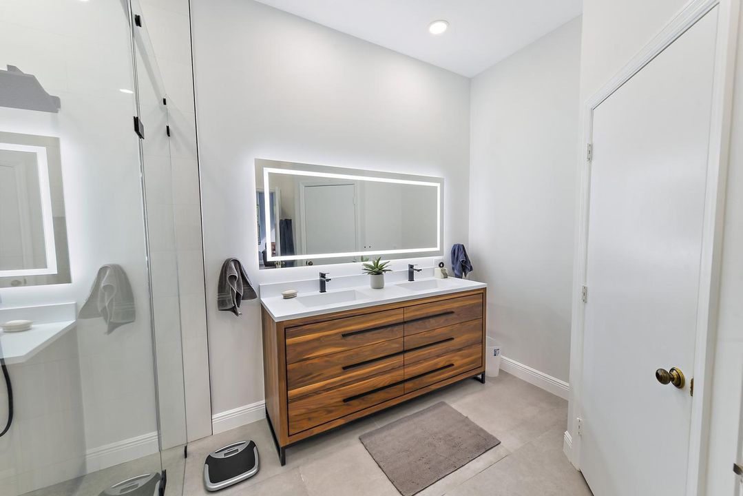 016-001-6685 NW 24th Terr-1499x1000