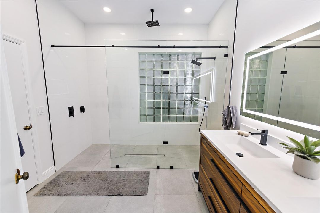 020-006-6685 NW 24th Terr-1499x1000