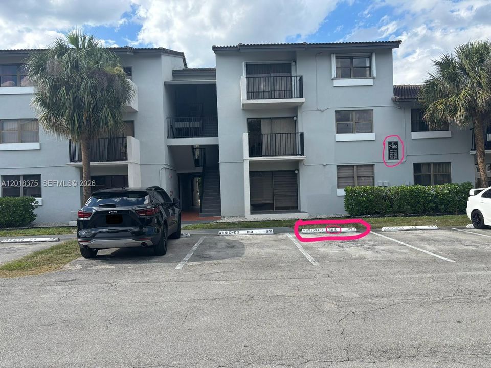 Active With Contract: $1,850 (1 beds, 1 baths, 679 Square Feet)