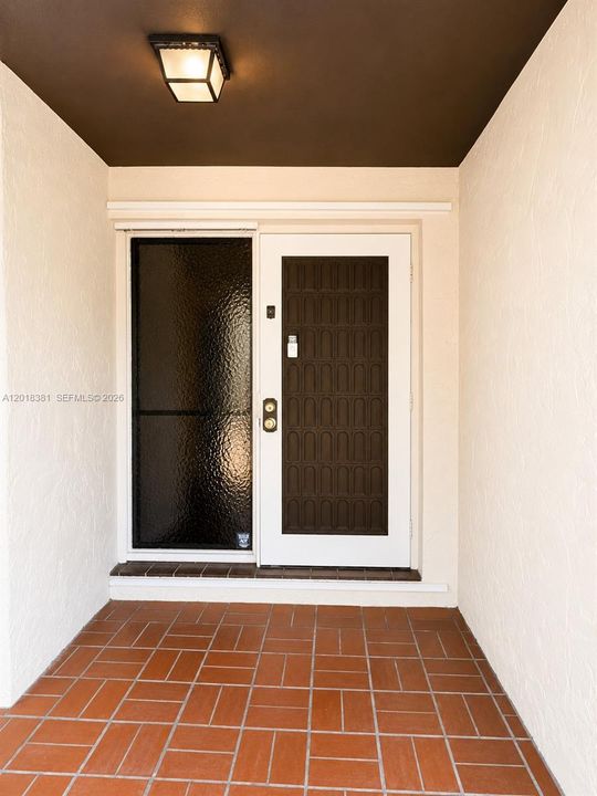 For Sale: $705,000 (4 beds, 3 baths, 1952 Square Feet)