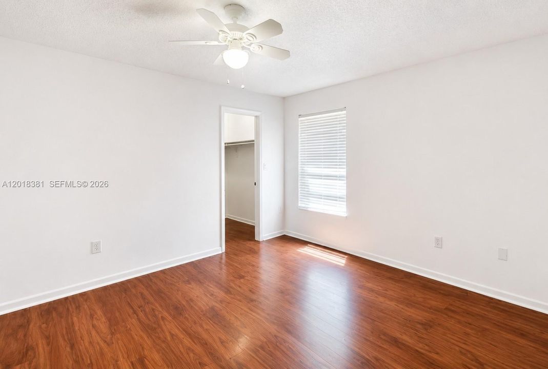 For Sale: $705,000 (4 beds, 3 baths, 1952 Square Feet)