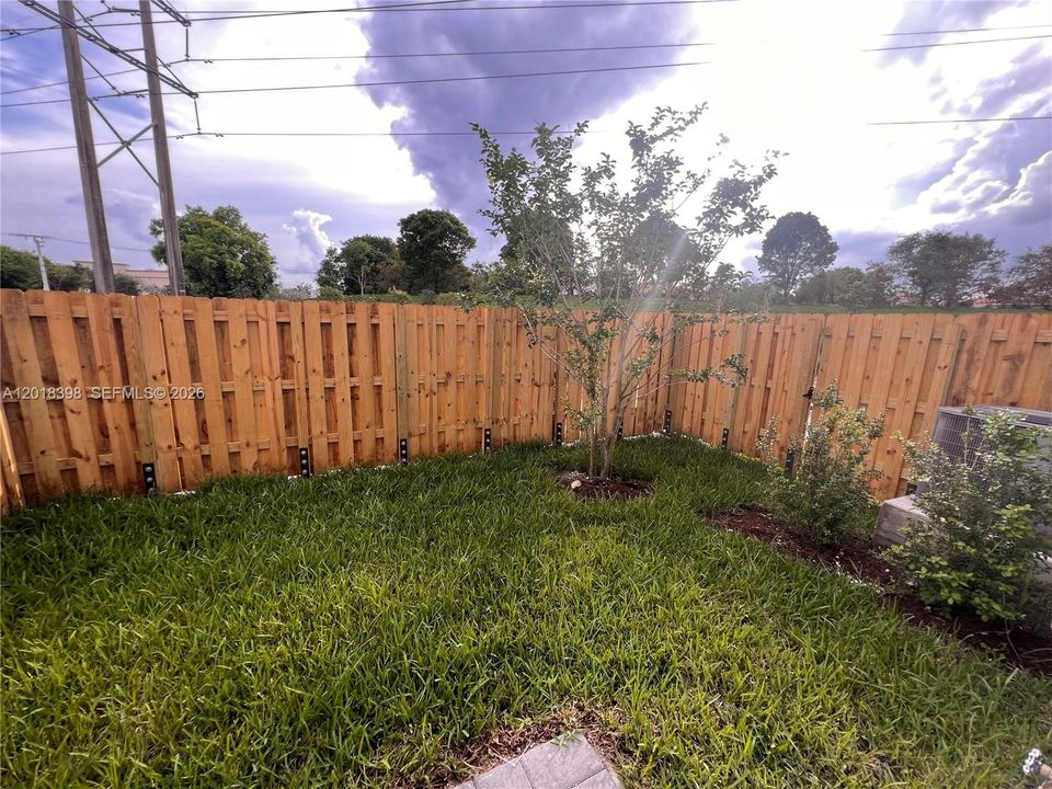 For Sale: $630,000 (3 beds, 3 baths, 1853 Square Feet)