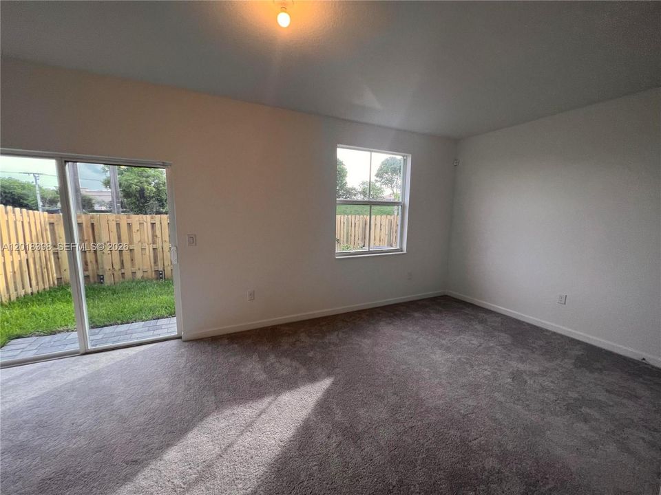 For Sale: $630,000 (3 beds, 3 baths, 1853 Square Feet)