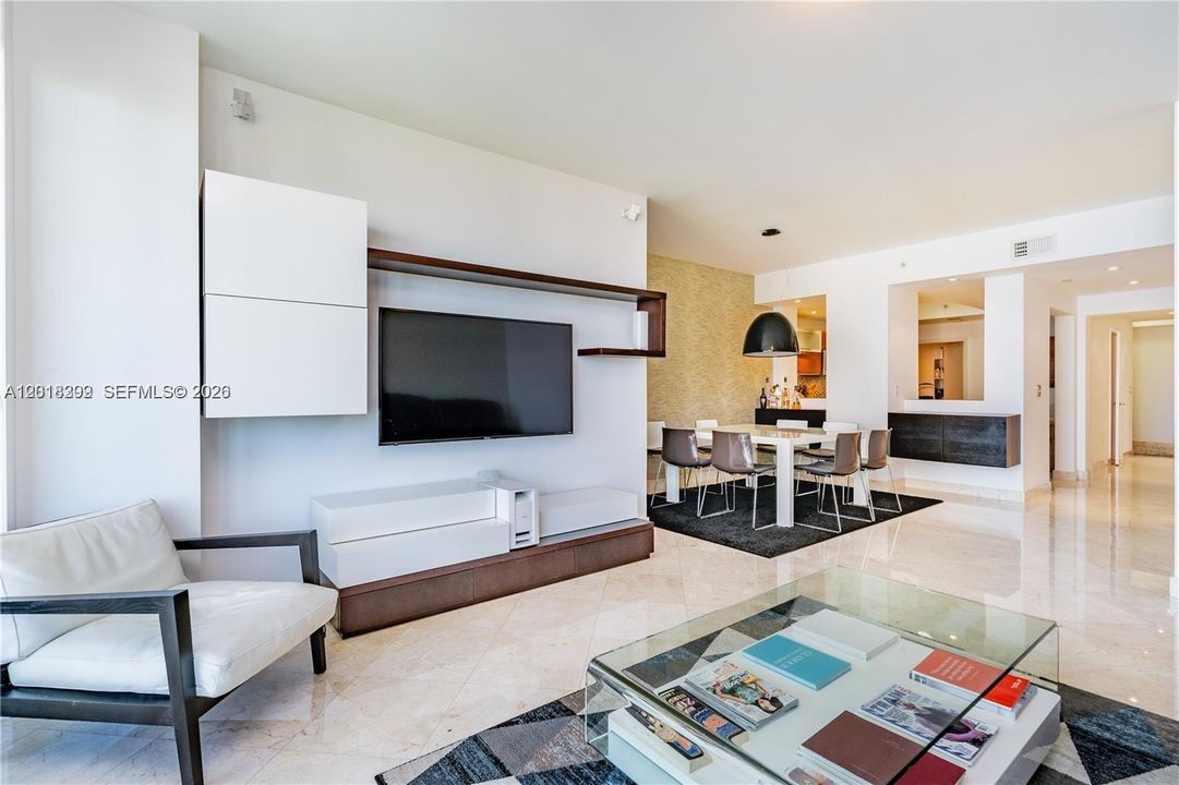 For Sale: $839,000 (3 beds, 2 baths, 1866 Square Feet)