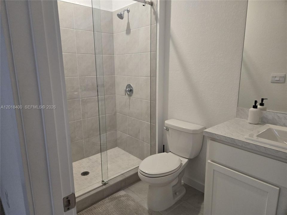 For Rent: $3,500 (3 beds, 2 baths, 1621 Square Feet)