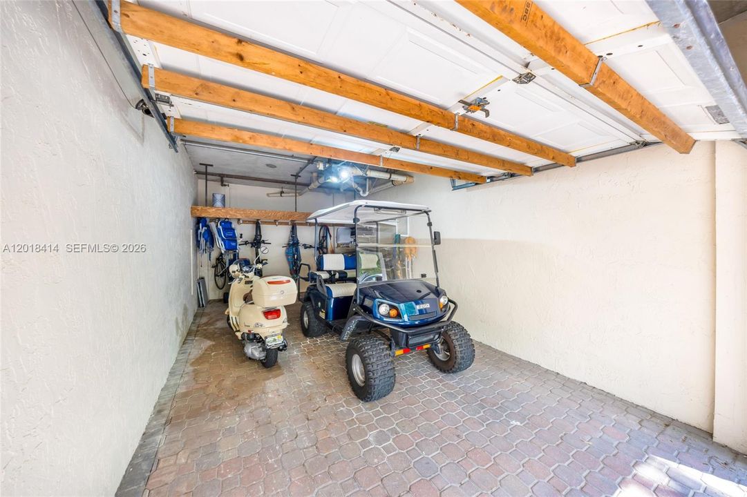 For Rent: $10,800 (3 beds, 2 baths, 1730 Square Feet)