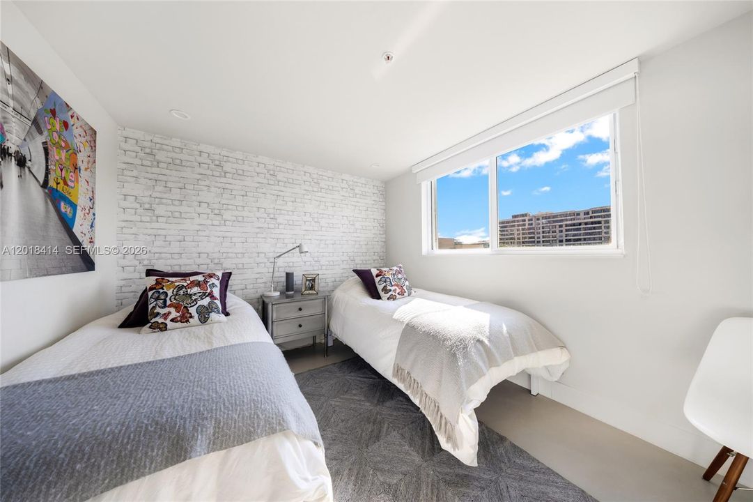 For Rent: $10,800 (3 beds, 2 baths, 1730 Square Feet)