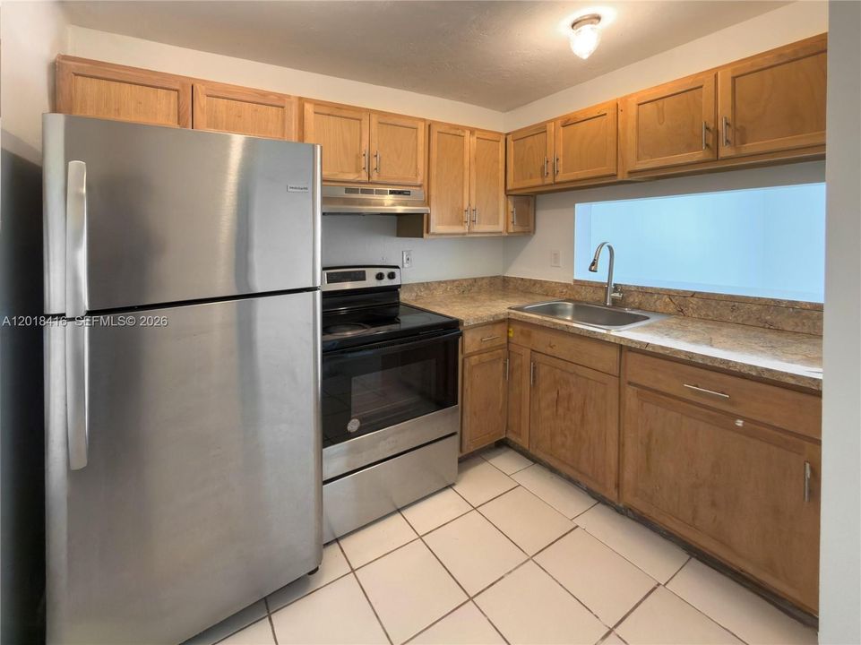 En Venta: $115,000 (1 camas, 1 baños, 826 Pies cuadrados)