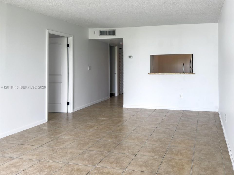 En Venta: $115,000 (1 camas, 1 baños, 826 Pies cuadrados)