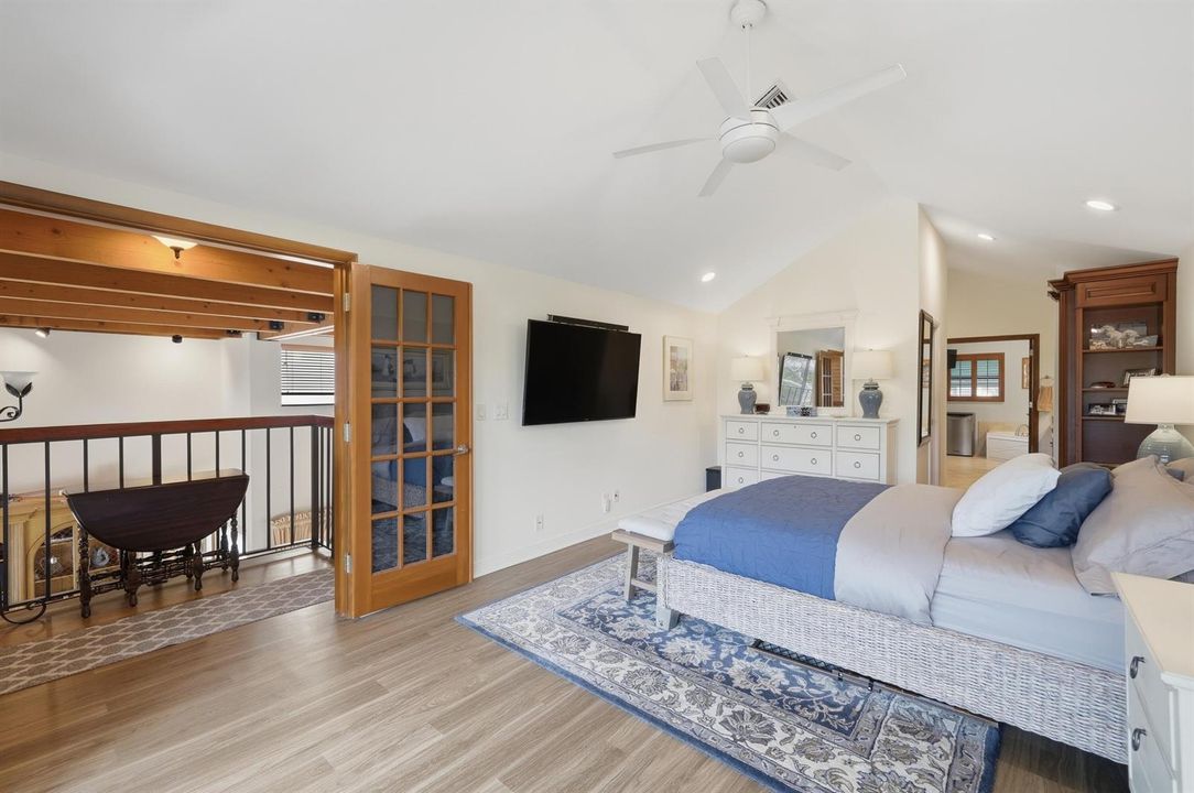 Landing Entry to Master Suite