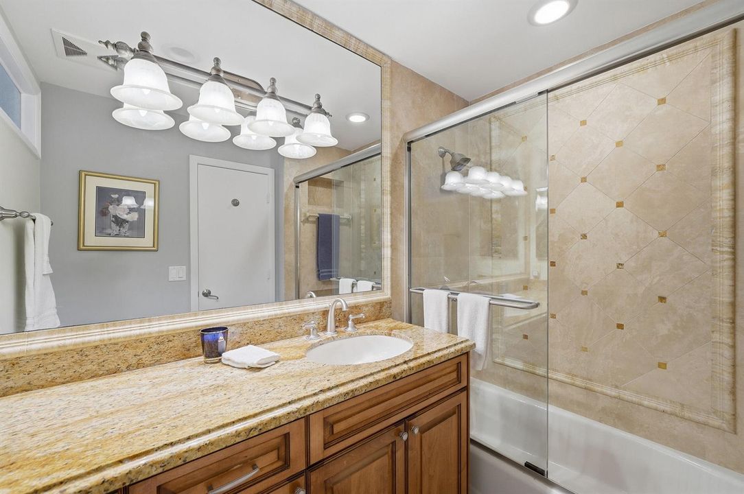 2nd, Main Floor Bathroom