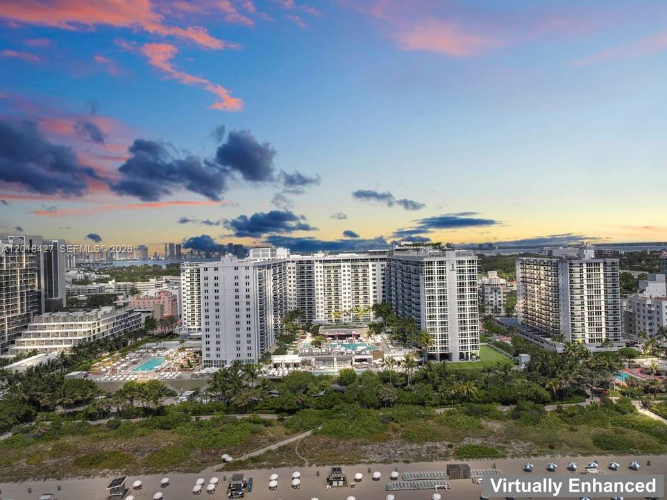 For Sale: $1,125,000 (1 beds, 1 baths, 880 Square Feet)