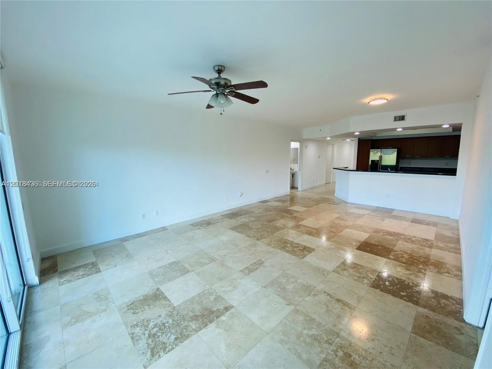 Bright and open living & dining area