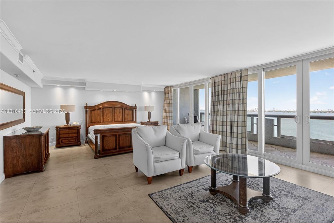 Active With Contract: $7,500 (3 beds, 3 baths, 2780 Square Feet)