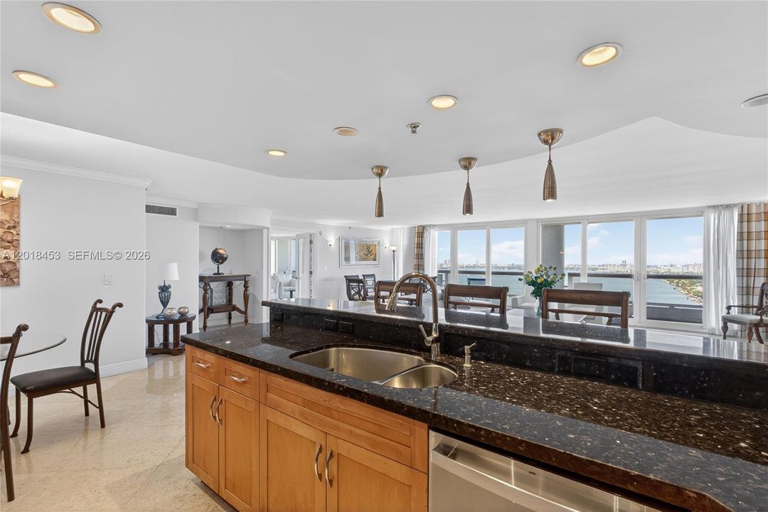 Active With Contract: $7,500 (3 beds, 3 baths, 2780 Square Feet)