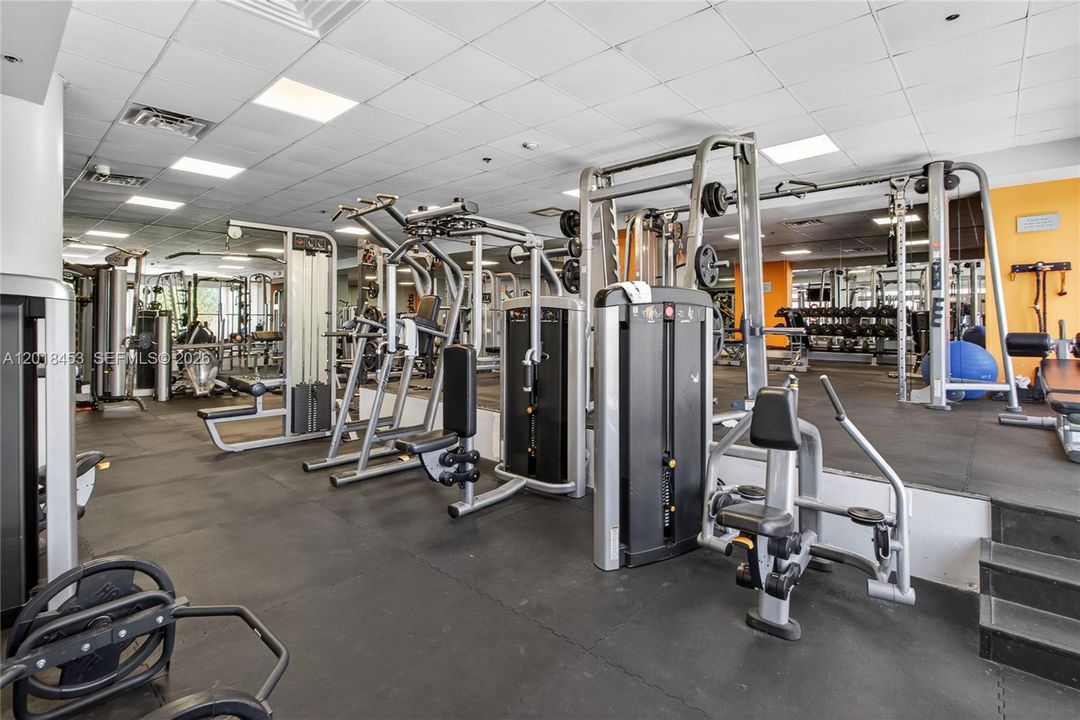 Active With Contract: $7,500 (3 beds, 3 baths, 2780 Square Feet)