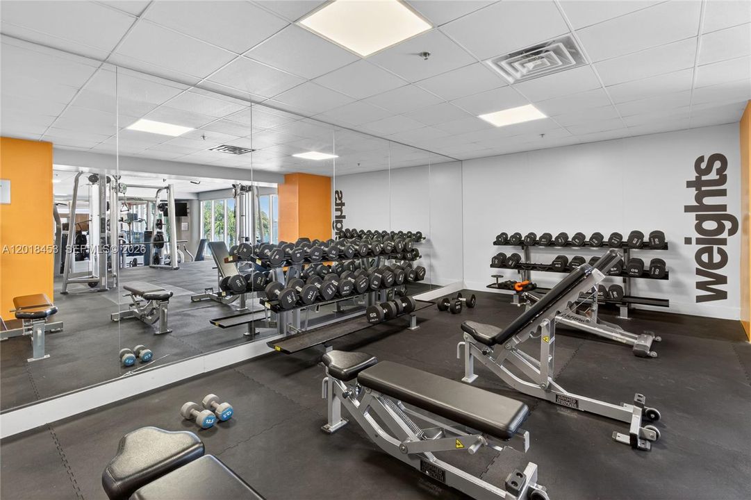 Active With Contract: $7,500 (3 beds, 3 baths, 2780 Square Feet)
