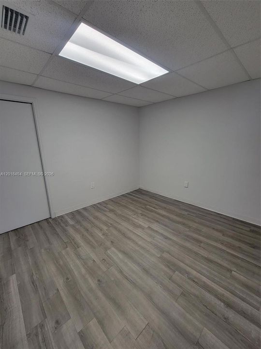 Active With Contract: $3,500 (3 beds, 2 baths, 1360 Square Feet)