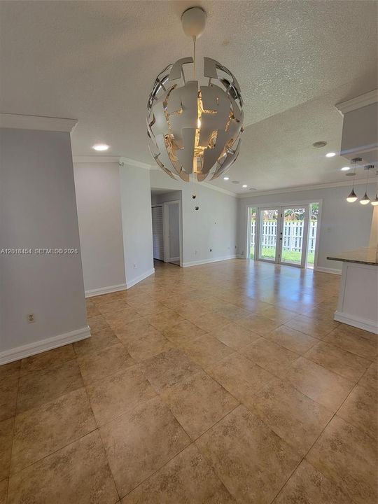 Active With Contract: $3,500 (3 beds, 2 baths, 1360 Square Feet)
