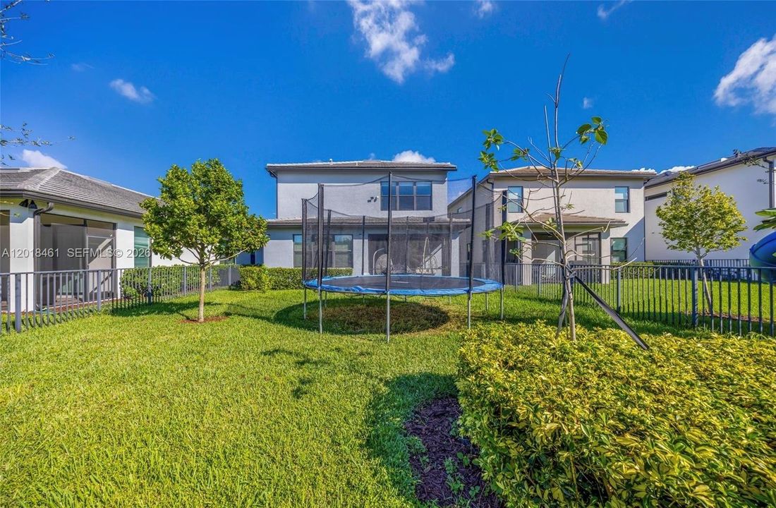 На продажу: $795,000 (3 спален, 2 ванн, 2143 Квадратных фут)