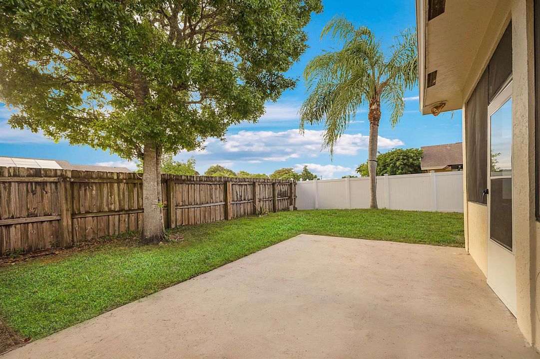 9593 Richmond Circle-40