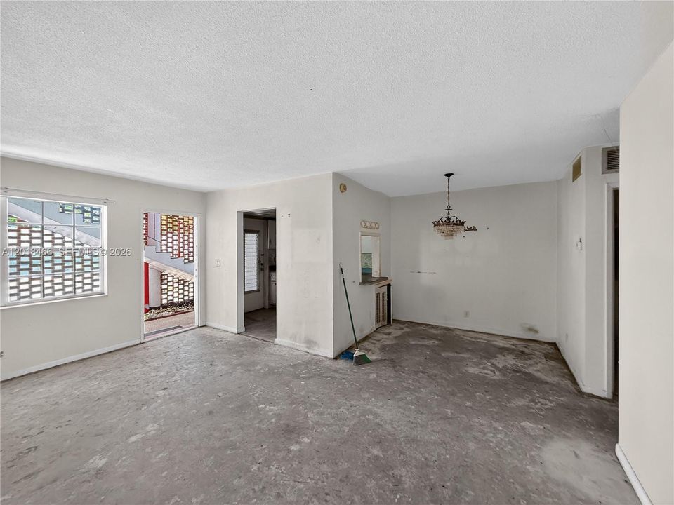 En Venta: $74,900 (1 camas, 1 baños, 676 Pies cuadrados)