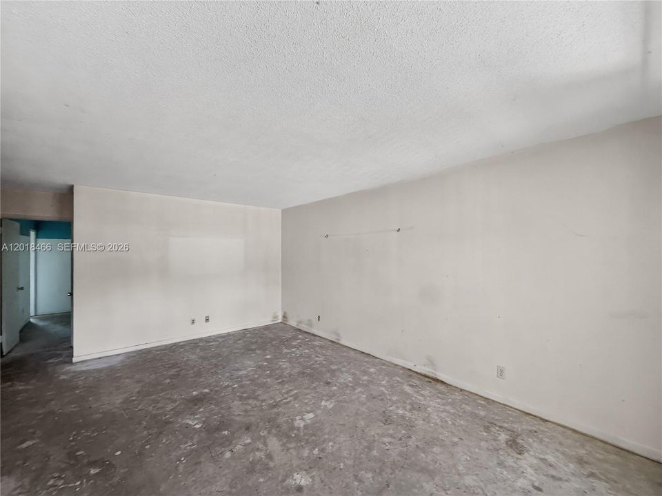 En Venta: $74,900 (1 camas, 1 baños, 676 Pies cuadrados)