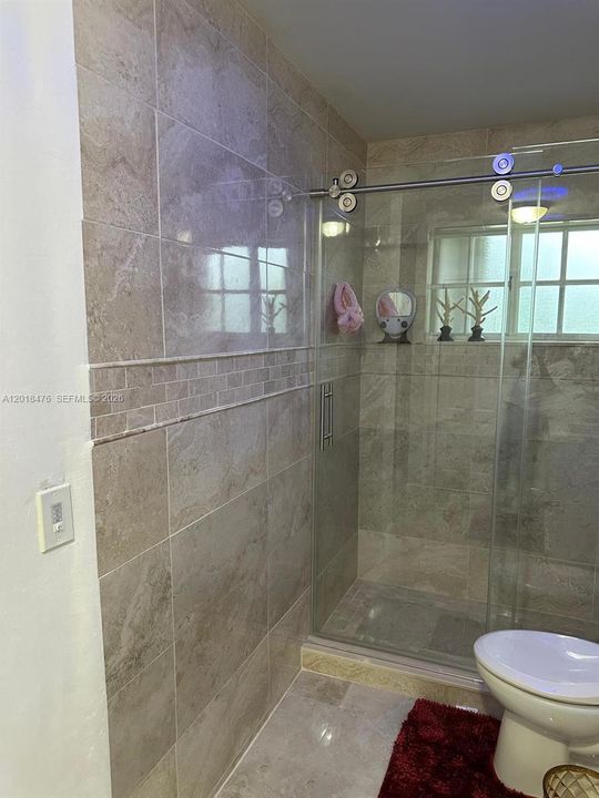 En Venta: $357,000 (2 camas, 2 baños, 1110 Pies cuadrados)