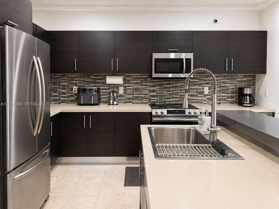 For Sale: $1,150,000 (4 beds, 4 baths, 2878 Square Feet)