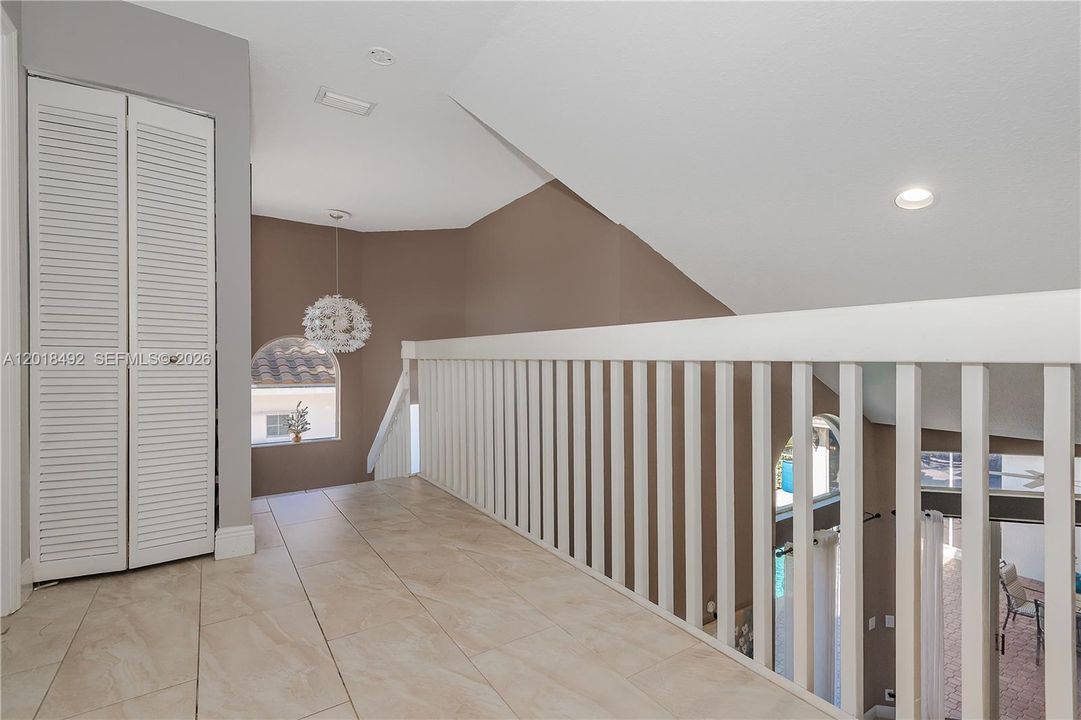 На продажу: $889,950 (4 спален, 3 ванн, 2988 Квадратных фут)