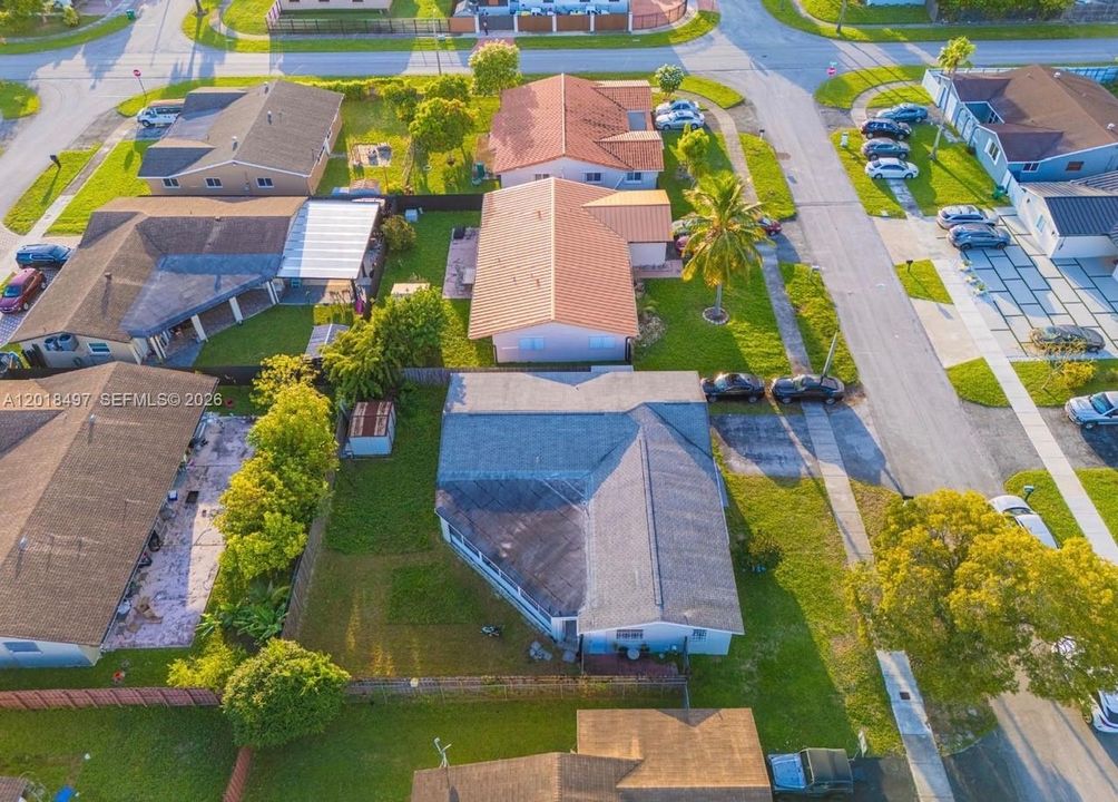 En Venta: $730,000 (5 camas, 3 baños, 2685 Pies cuadrados)