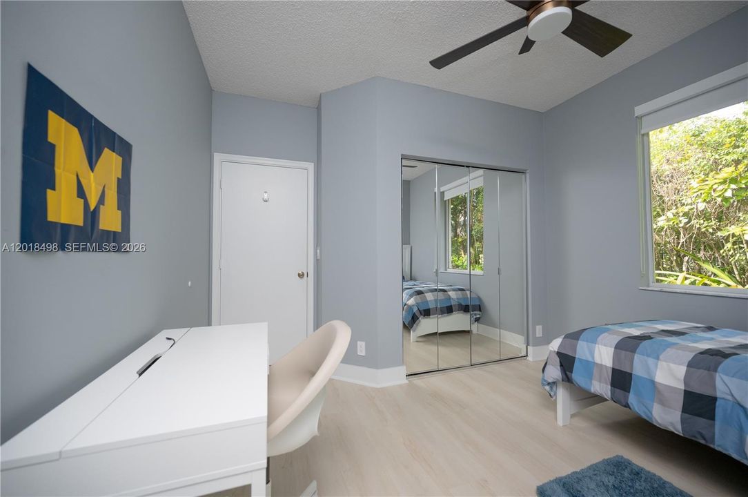 For Sale: $1,075,000 (5 beds, 4 baths, 2716 Square Feet)