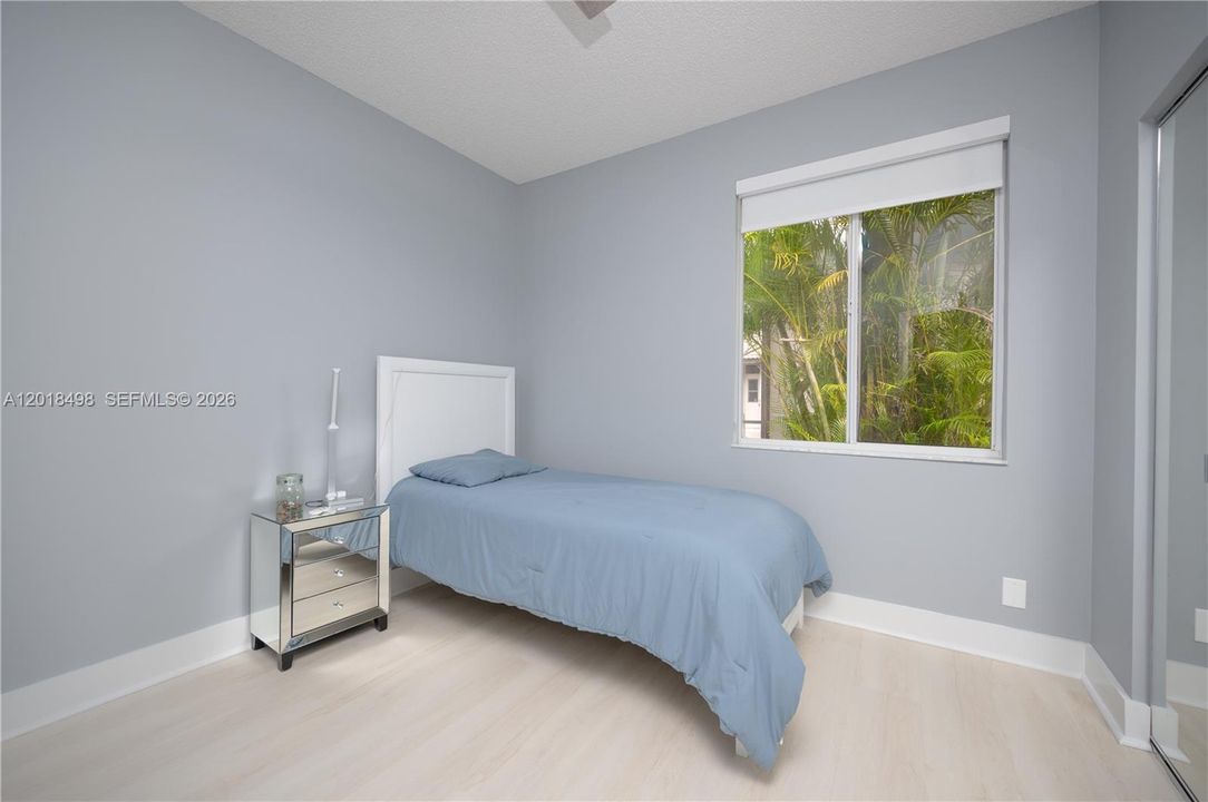 For Sale: $1,075,000 (5 beds, 4 baths, 2716 Square Feet)
