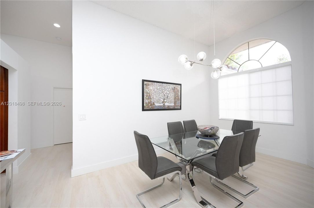For Sale: $1,075,000 (5 beds, 4 baths, 2716 Square Feet)