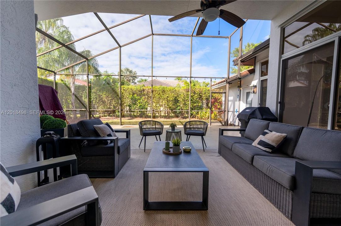 For Sale: $1,075,000 (5 beds, 4 baths, 2716 Square Feet)
