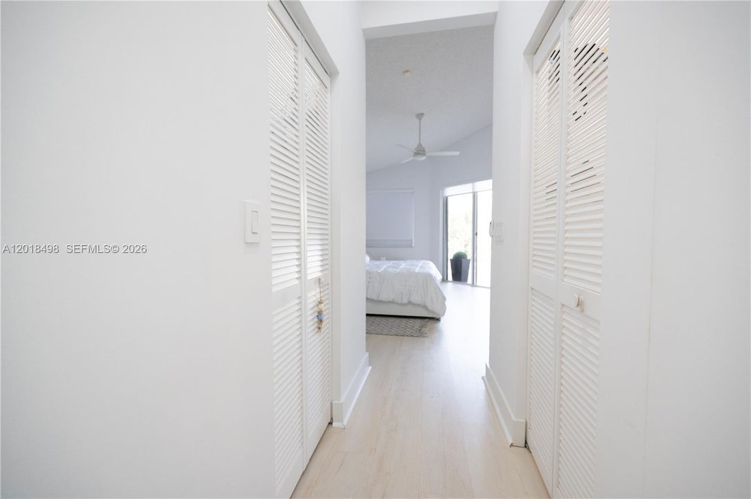 For Sale: $1,075,000 (5 beds, 4 baths, 2716 Square Feet)