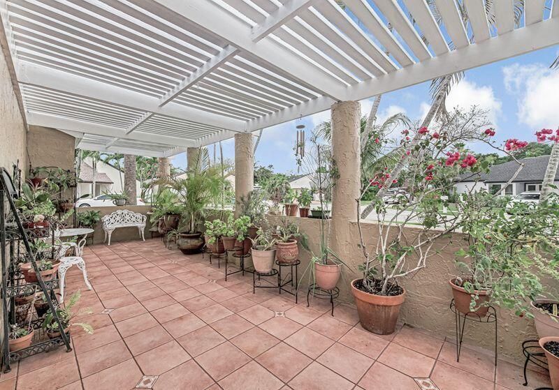 Pergola Front View 2