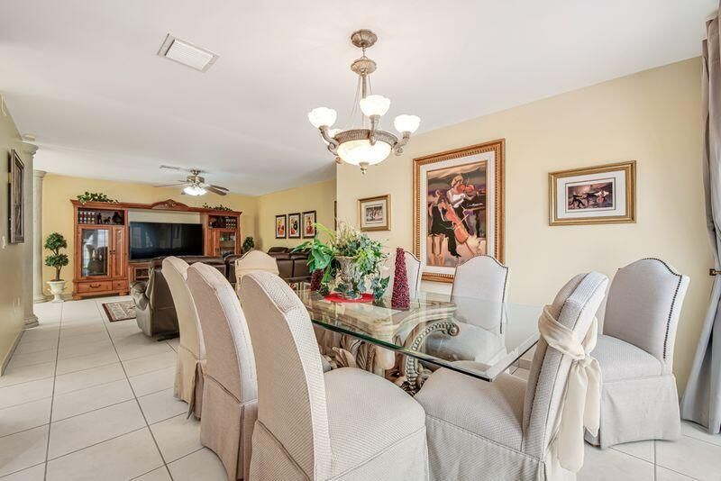 Formal Dining