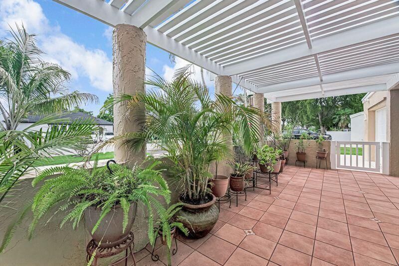 Pergola Front View