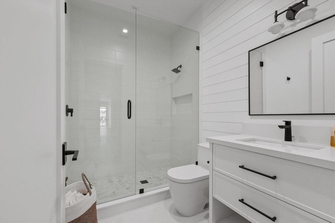 Guestroom Bath