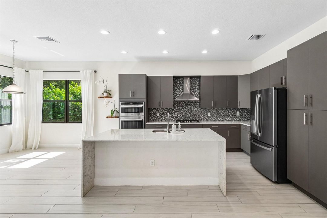 013-7284EsteroDrive-Greenacres-FL-33463-