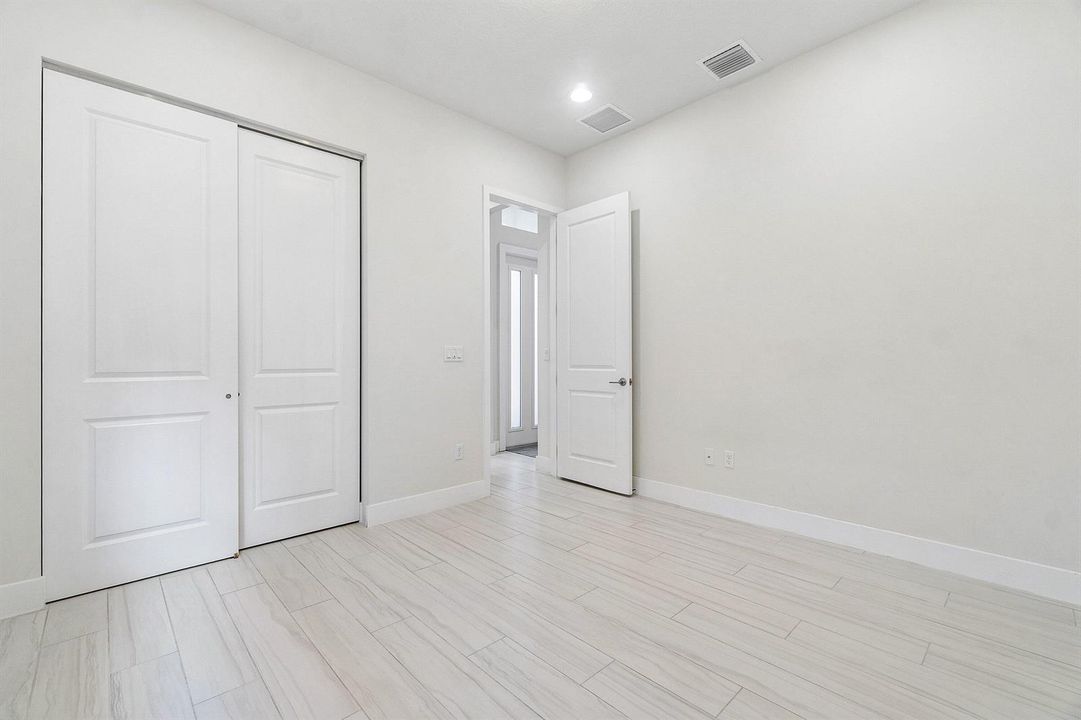 024-7284EsteroDrive-Greenacres-FL-33463-