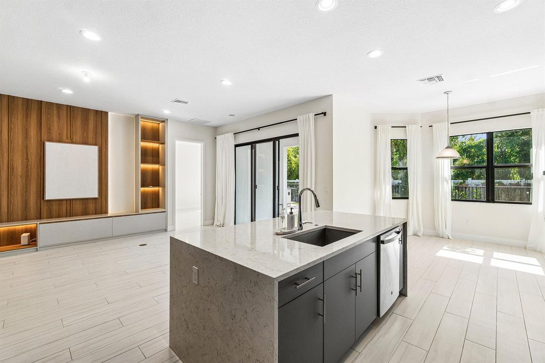018-7284EsteroDrive-Greenacres-FL-33463-