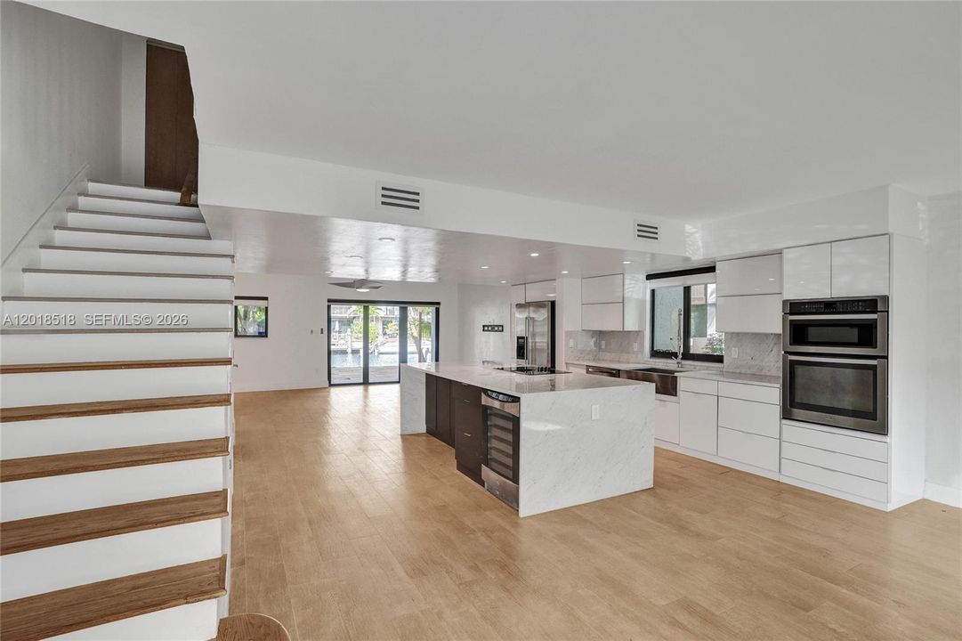 Recently Rented: $4,800 (3 beds, 2 baths, 1590 Square Feet)